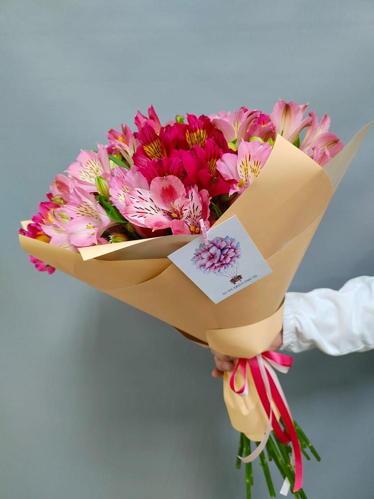 Букет цветов из: Альстромерии в Поселье