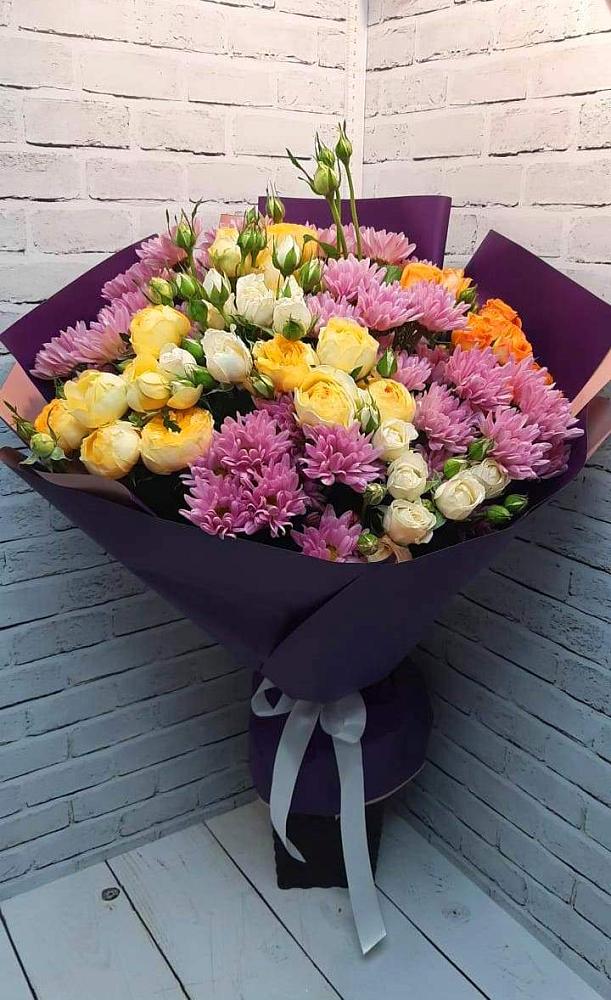 Букет цветов из: Хризантемы и Розы в Поселье