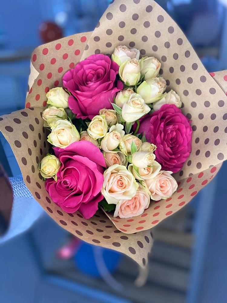 Букет цветов из: Розы в Поселье