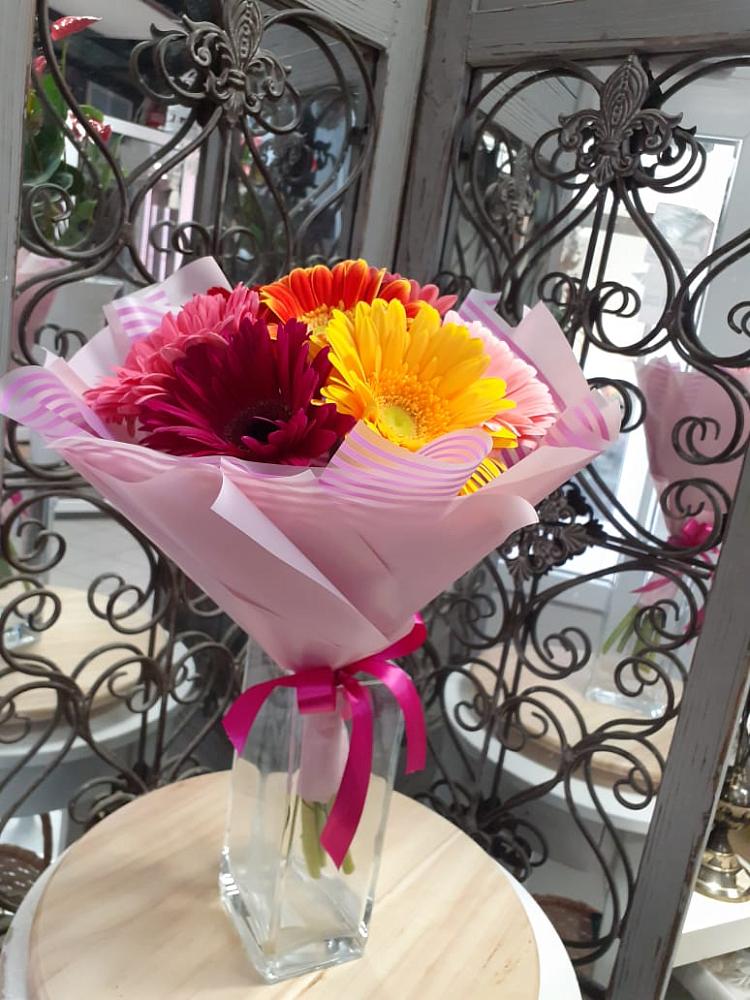 Букет цветов из: Герберы в Поселье