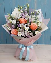 Букет цветов из:  Лизиантусы, Розы, Альстромерии и Гипсофила #REPLACE_PRED# Поселье