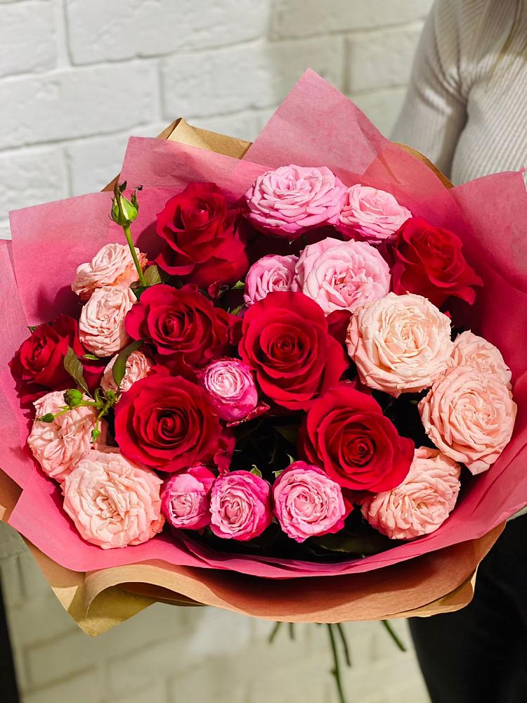 Букет цветов из: Розы в Поселье