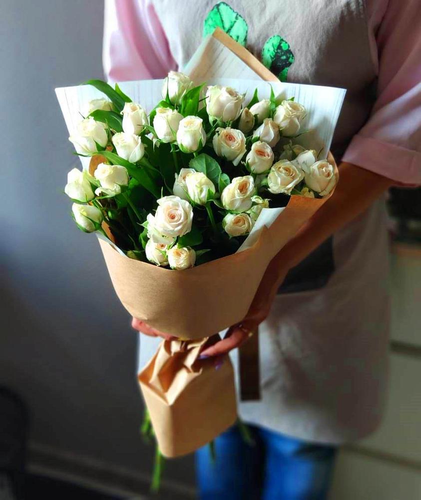 Букет цветов из: Розы в Поселье