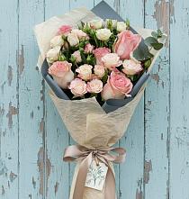 Букет цветов из:  Розы в Поселье
