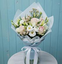 Букет цветов из:  Розы и Лизиантусы в Поселье