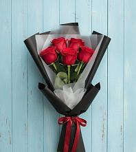 Букет цветов из:  Розы в Поселье