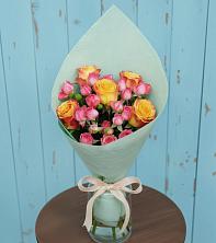 Букет цветов из:  Розы в Поселье