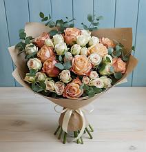 Букет цветов из:  Альстромерии и Розы в Поселье