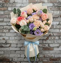 Букет цветов из:  Розы, Лизиантусы и Гвоздики в Поселье