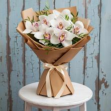 Букет цветов из:  Орхидеи и Розы в Поселье